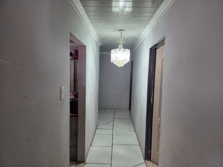 5 Bedroom Property for Sale in Rocklands Free State